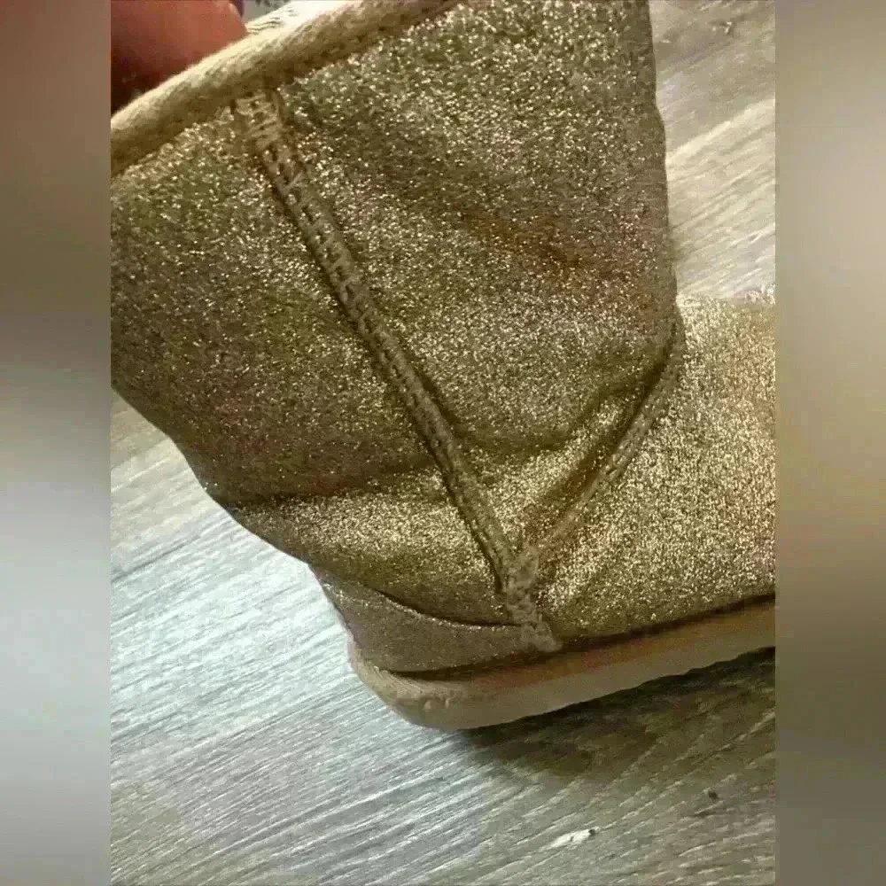 UGG Boots shiny Gold Sz 2 girls